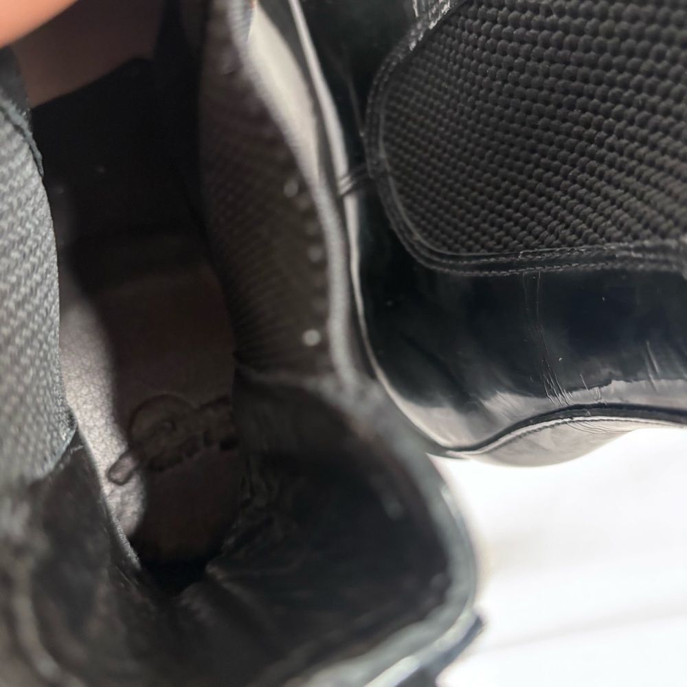 Dr. Martens Women’s Faun Chelsea Patent Boots Size 8 | Black Patent Leather - Picture 6 of 7